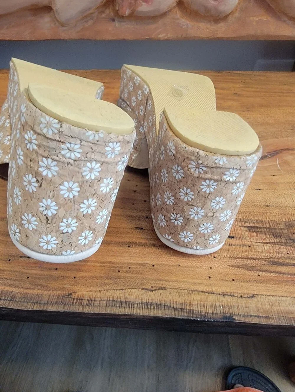 Beach by Matisse Terry Platform Heeled Sandal Sz 11 Cork Texture & Daisy Floral